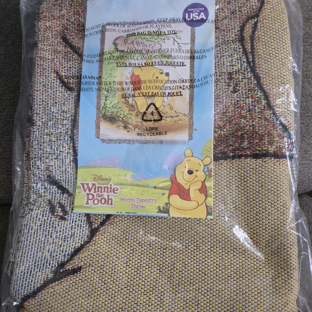 Disney Winnie the Pooh Woven Tapestry Throw - Yellow and Brown